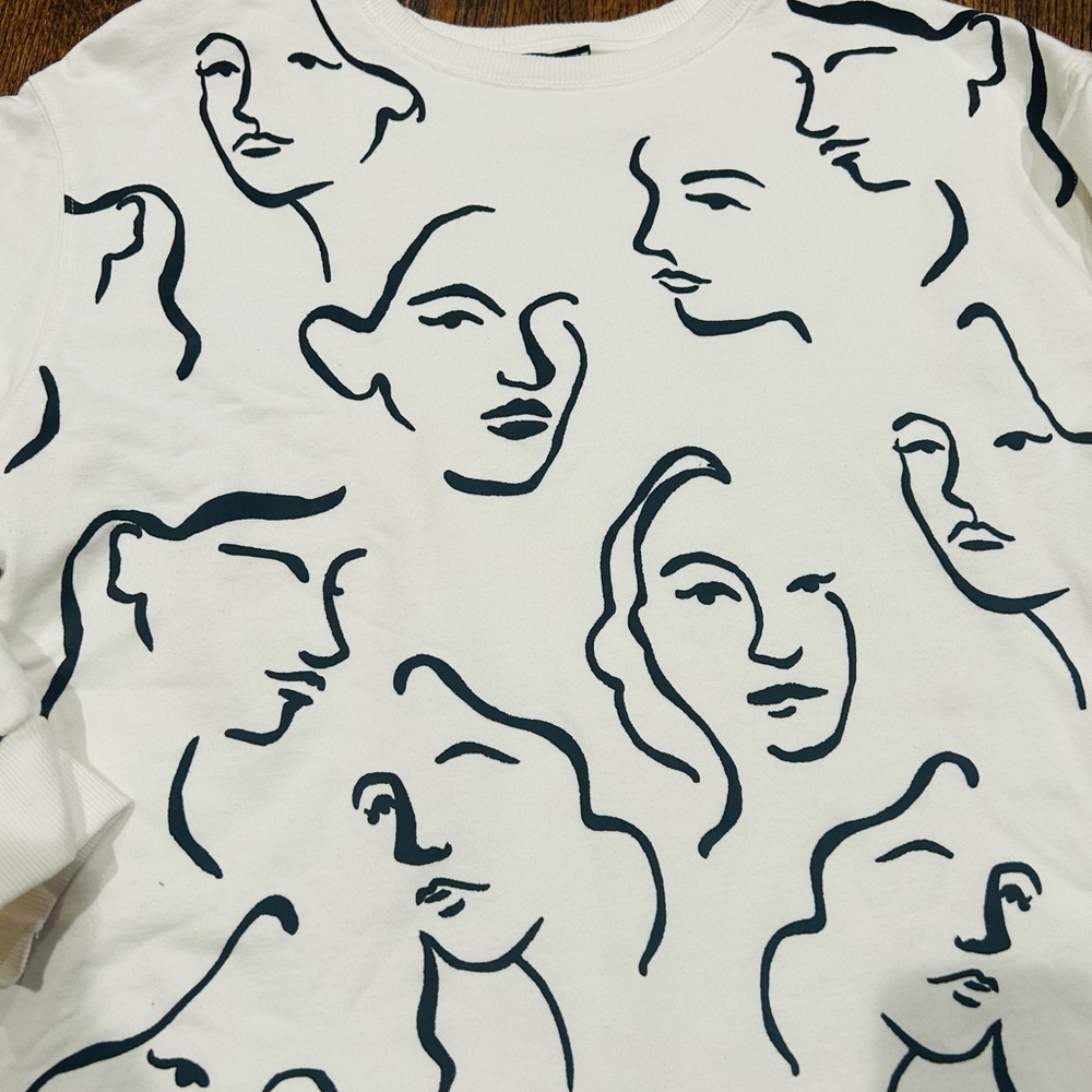 Zara Cream Sweatshirt with Black Abstract Design - Picture 3 of 4